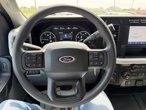 Used 2024 Ford F550 4x4 Regular Cab Super Duty image 20