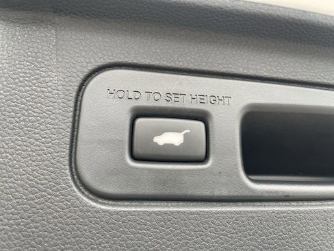 Used 2023 Honda Pilot Elite image 16