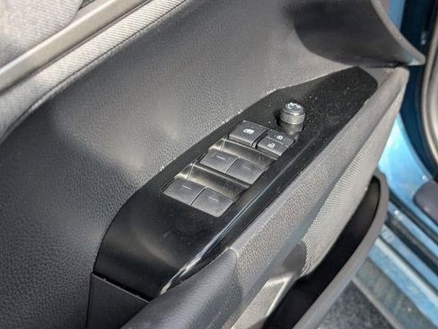 Used 2025 Toyota Camry LE w/ Convenience Package image 15