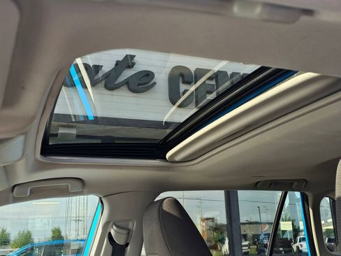 Used 2019 Toyota RAV4 XLE AWD/4WD image 20