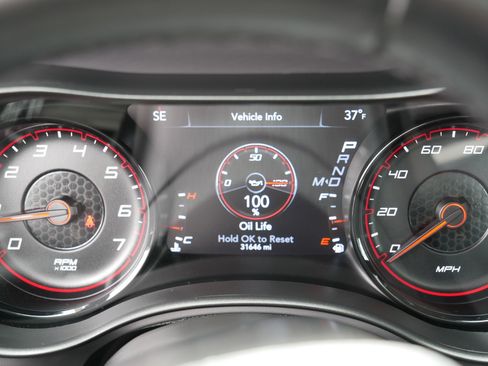 Used 2023 Dodge Charger SXT w/ Blacktop Package AWD/4WD image 21