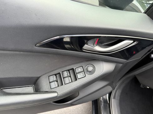 Used 2016 MAZDA MAZDA3 i Sport FWD image 29