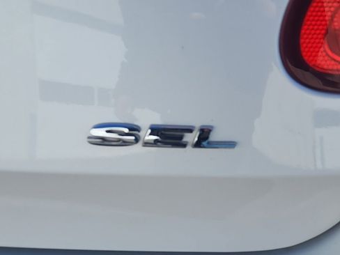 Used 2011 Ford Taurus SEL w/ 201A Rapid Spec Order Code image 8