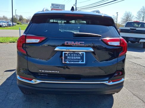 Used 2024 GMC Terrain SLT FWD image 6