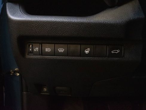 Used 2024 Toyota RAV4 SE w/ Convenience Package AWD/4WD image 19