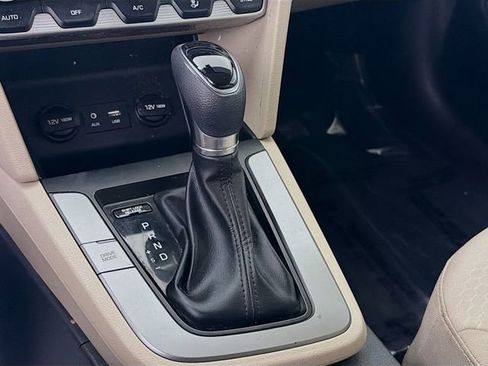 Used 2020 Hyundai Elantra SEL w/ Cargo Package (C1) image 17