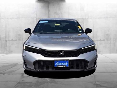 Used 2025 Honda Civic Sport image 4