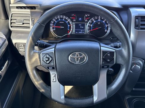 Used 2019 Toyota 4Runner Limited image 18