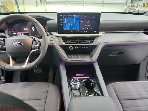 Used 2025 Ford Explorer ST-Line w/ Premium Package RWD image 24