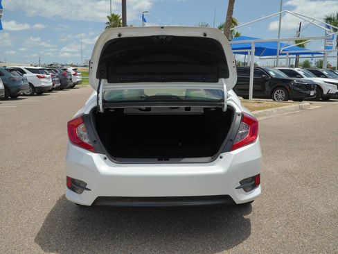 Used 2018 Honda Civic EX-L image 7
