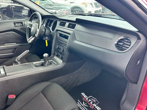 Used 2014 Ford Mustang GT w/ Equipment Group 301A RWD image 9