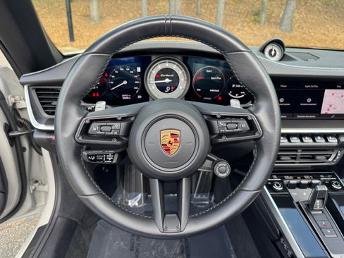 Used 2022 Porsche 911 Cabriolet AWD/4WD image 35