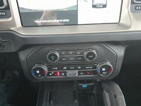 New 2025 Ford Bronco Outer Banks w/ Sasquatch Package image 29