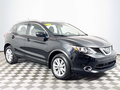 Used 2019 Nissan Rogue Sport SV w/ All-Weather Package AWD/4WD image 3