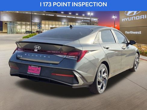 Certified 2025 Hyundai Elantra Sport FWD image 10