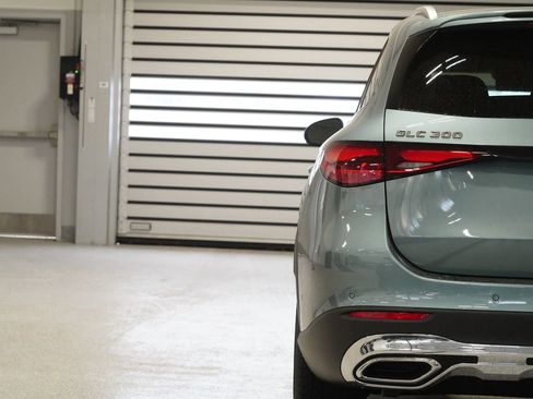 New 2026 Mercedes-Benz GLC 300 GLC 300 image 12