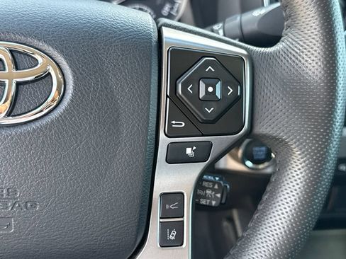 Used 2023 Toyota Tacoma SR5 w/ Technology Package AWD/4WD image 17