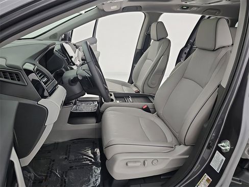 Certified 2023 Honda Odyssey Elite image 32