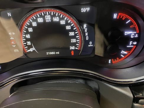 Used 2025 Dodge Durango GT image 39