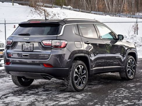 Certified 2022 Jeep Compass Limited w/ Sun and Sound Group image 3