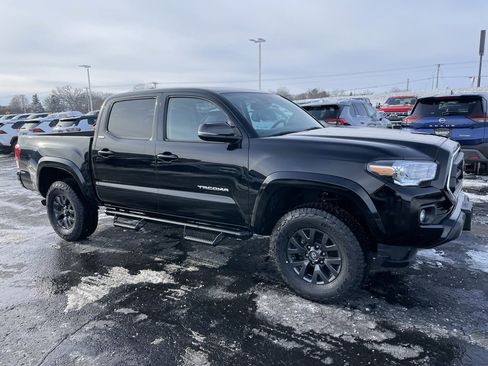 Used 2023 Toyota Tacoma SR5 image 2
