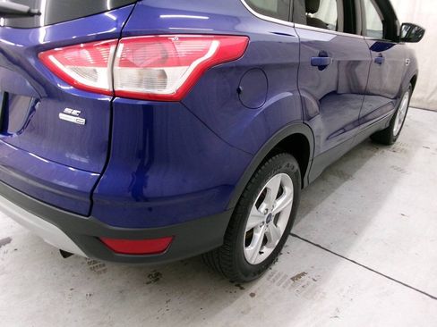 Used 2016 Ford Escape SE AWD/4WD image 9