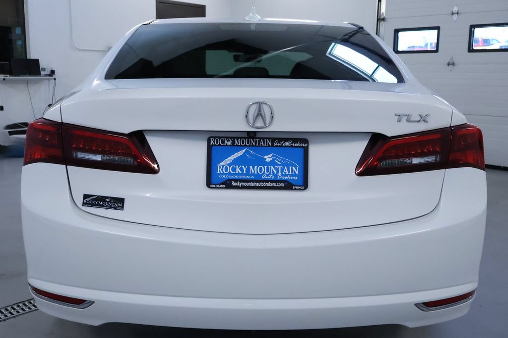 Used 2016 Acura TLX w/ Technology Package FWD image 6