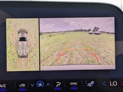 Used 2026 Chevrolet Traverse Z71 w/ Enhanced Driving Package AWD/4WD image 29