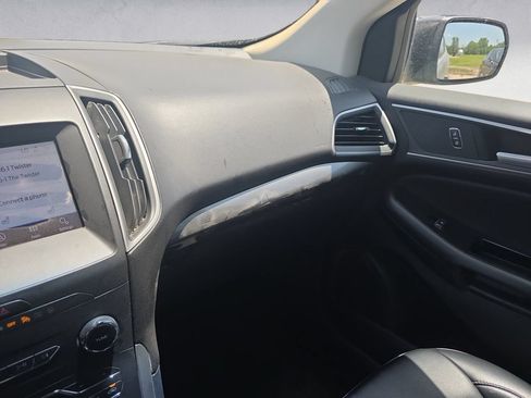 Used 2020 Ford Edge SEL FWD image 10