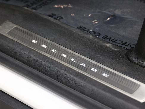 Used 2023 Cadillac Escalade Sport Platinum w/ LPO, ONYX Package RWD image 15