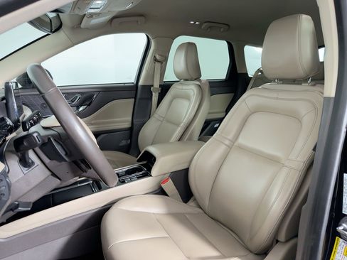 Used 2021 Lincoln Corsair Standard w/ Equipment Group 101A image 5