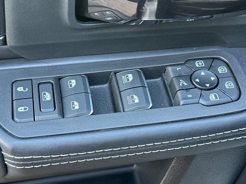 Used 2025 RAM 2500 Rebel w/ Rebel Level 2 Equipment Group image 11