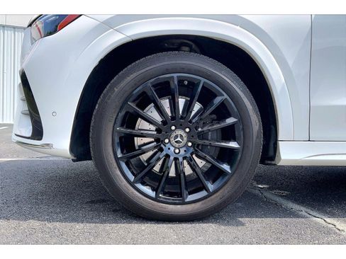 Used 2024 Mercedes-Benz GLE 350 4MATIC image 9