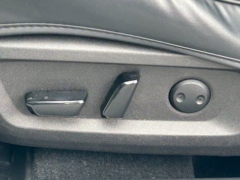 Used 2021 Nissan Rogue SV image 26