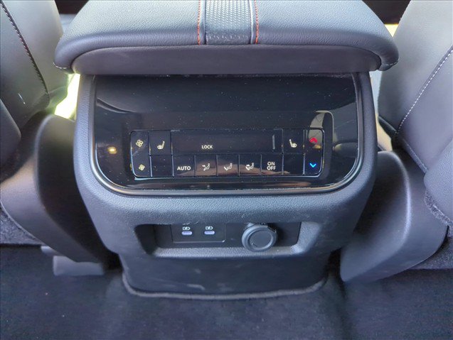 Used 2025 Nissan Armada PRO-4X w/ Pro-4X Premium Package AWD/4WD image 23