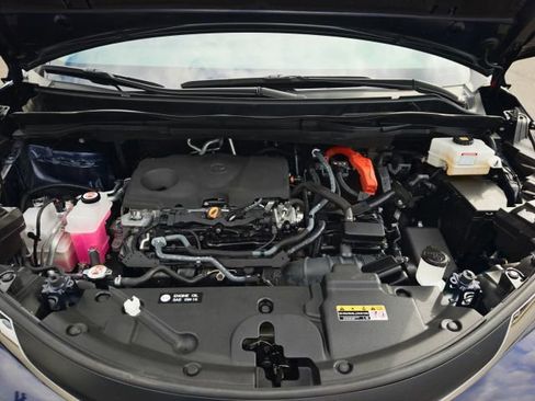 Used 2023 Toyota Sienna LE AWD/4WD image 48