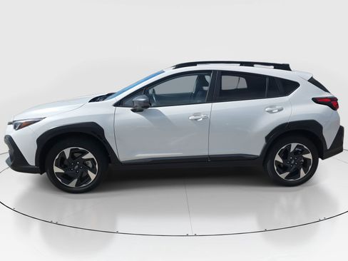 Used 2024 Subaru Crosstrek 2.5i Limited w/ Crosstrek Mirror Package image 4