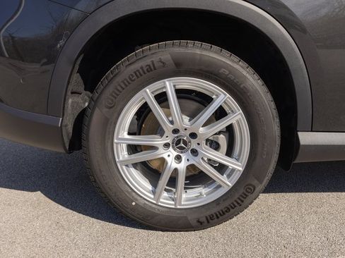 Certified 2025 Mercedes-Benz GLC 300 4MATIC image 10