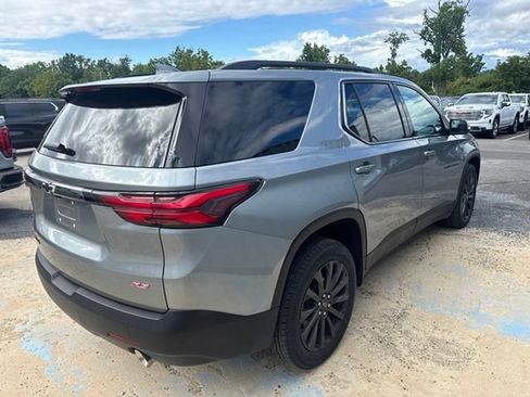 Used 2023 Chevrolet Traverse RS w/ LPO, Cargo Package AWD/4WD image 21