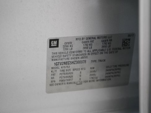 Used 2017 GMC Sierra 1500 SLT w/ SLT Premium Package image 25