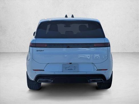 New 2025 Land Rover Range Rover Sport Dynamic SE image 8