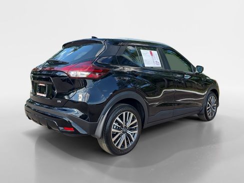 Certified 2024 Nissan Kicks SV image 6