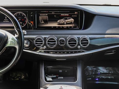 Used 2016 Mercedes-Benz S 550 Sedan image 18
