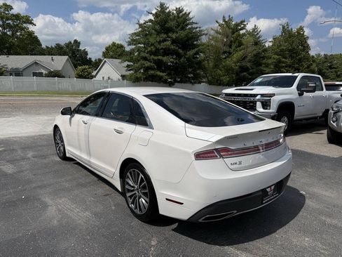 Used 2017 Lincoln MKZ Premiere FWD image 5