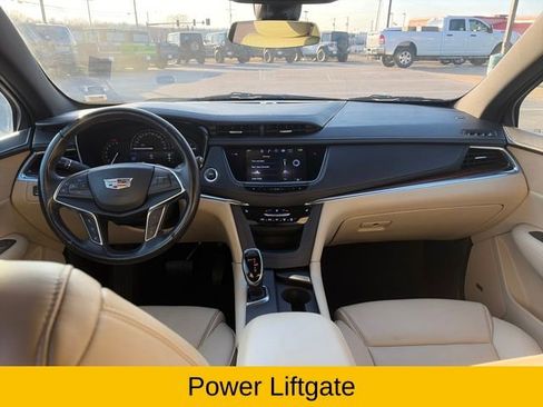 Used 2018 Cadillac XT5 Luxury w/ Driver Awareness Package image 19