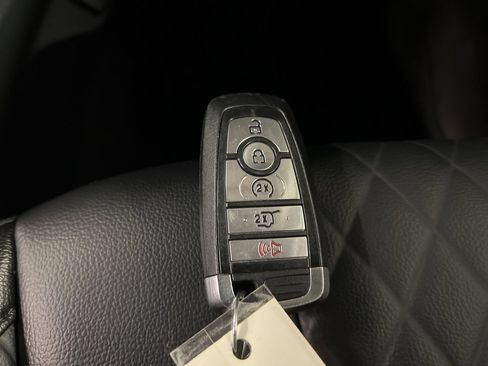 Used 2024 Ford Edge Titanium AWD/4WD image 35