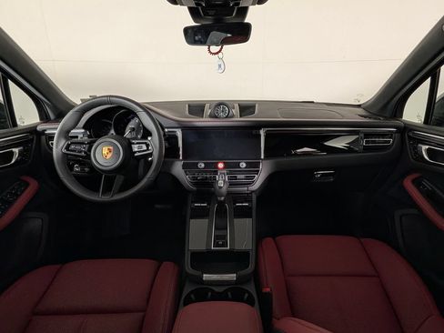 New 2026 Porsche Macan AWD/4WD image 21
