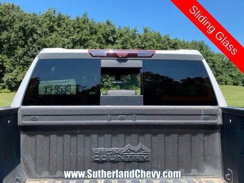 Used 2021 Chevrolet Silverado 1500 High Country w/ Technology Package AWD/4WD image 16