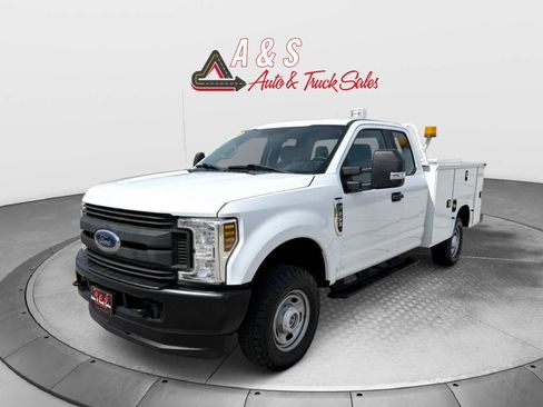 Used 2019 Ford F350 XL w/ Power Equipment Group AWD/4WD image 3