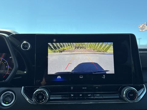 Used 2024 Chevrolet Colorado W/T image 25